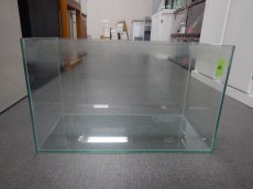 画像1: 【リユース品】【水槽】W60D30H36cmガラス水槽 管理記号　め店頭受け渡し限定 (1)